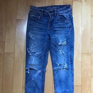 AE Vintage High Rise Distressed Jeans